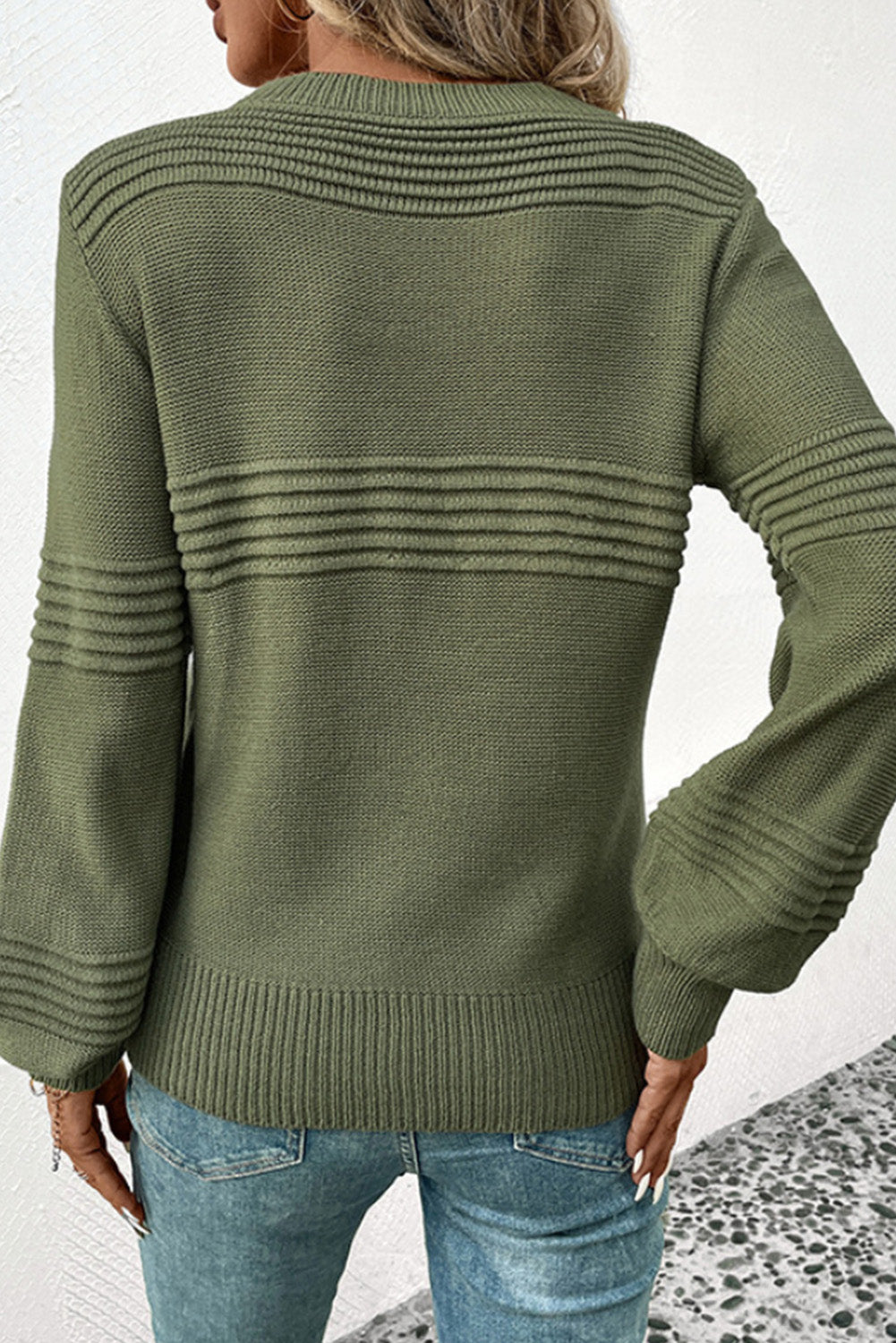 Green Solid Color Round Neck Ribbed Sweater