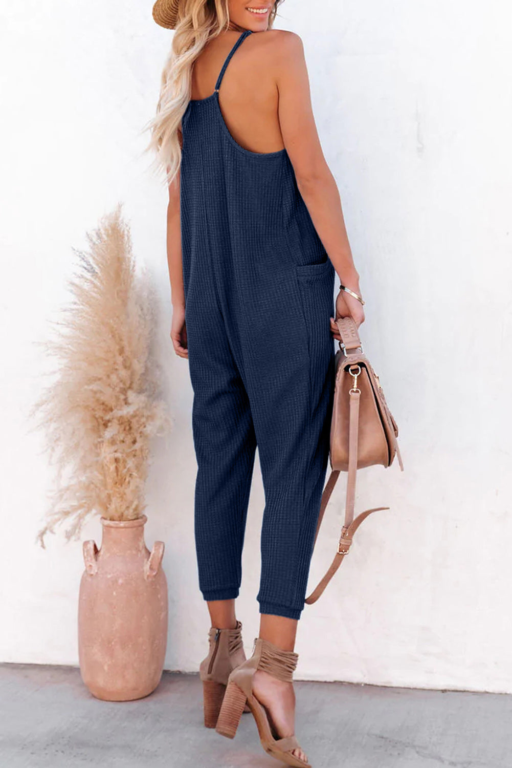 Black Textured Sleeveless V-Neck Pocketed Casual Jumpsuit