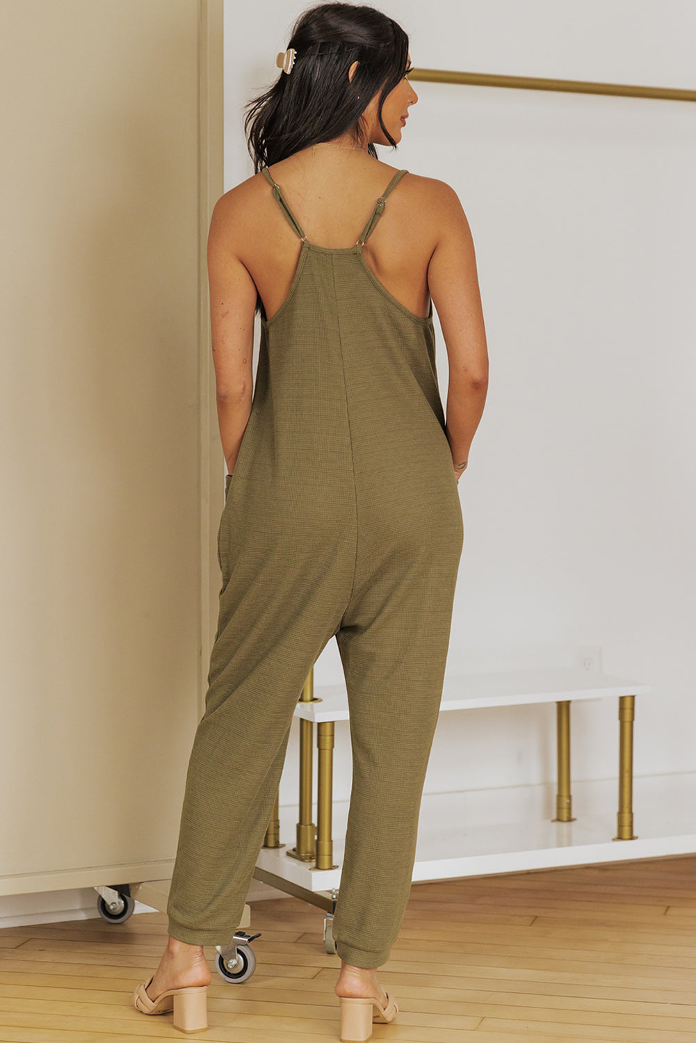 Black Textured Sleeveless V-Neck Pocketed Casual Jumpsuit