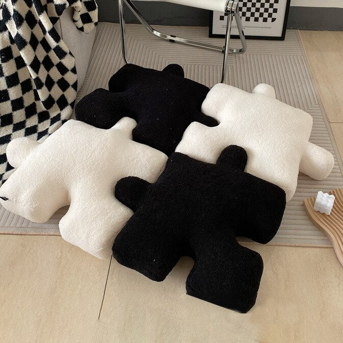 Blacket White Irregular Jigsaw Seat Cushion Back Cushion Home Dear Game Throw Pillows Soft Thicken Teddy Velvet Sofa Cushions