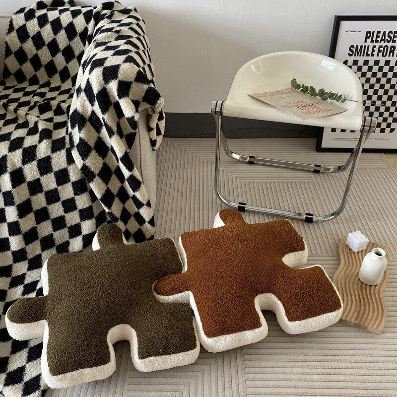 Blacket White Irregular Jigsaw Seat Cushion Back Cushion Home Dear Game Throw Pillows Soft Thicken Teddy Velvet Sofa Cushions