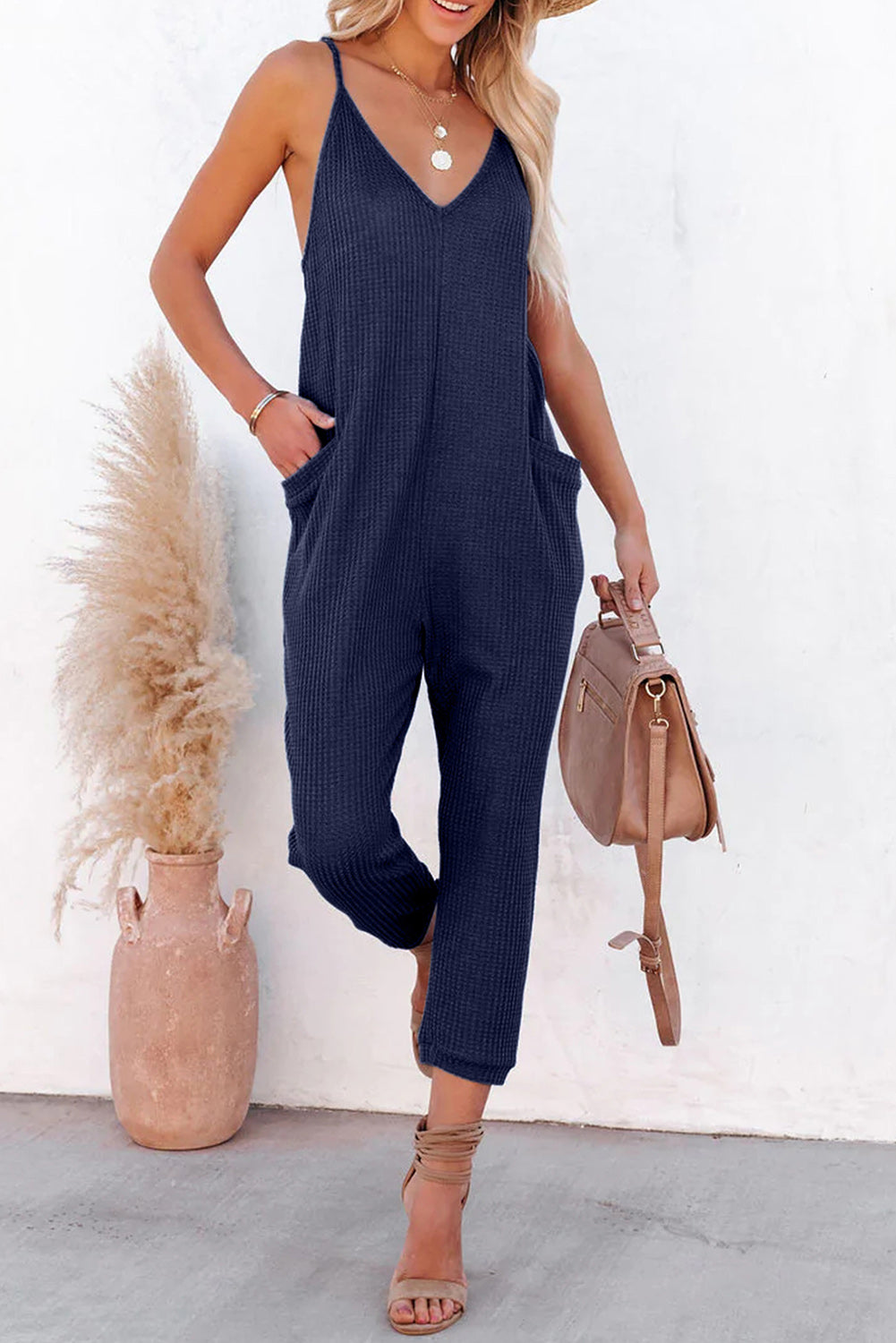 Black Textured Sleeveless V-Neck Pocketed Casual Jumpsuit